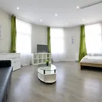 Premium Apartments By Hi5 - B25